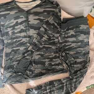 Little sleepies vintage camo women’s pajama set